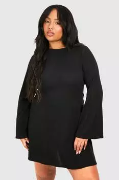 Мягкое свободное платье в рубчик с расклешенными рукавами Plus boohoo, черный