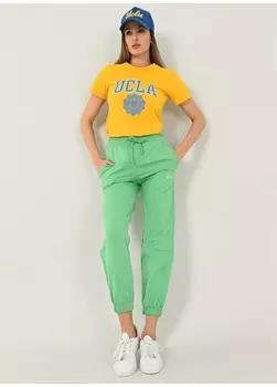 Мятные женские спортивные штаны со стандартной талией и вышивкой стандартной формы Ucla