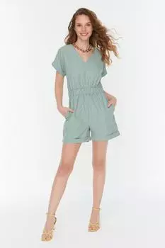 Мятный тканый комбинезон с V-образным вырезом Trendyol, зеленый