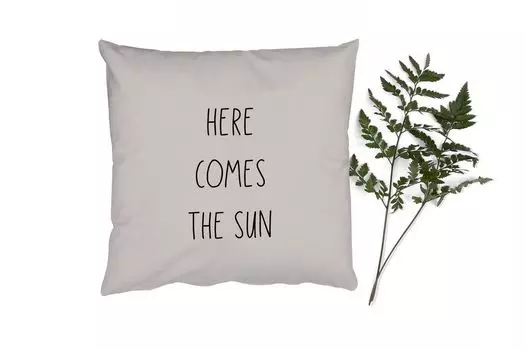 MuchoWow Декоративная подушка Диванная подушка Декоративная подушка для гостиной 50 x 50 см Вот приходит солнце - Текст - Цитаты - Солнце - Лето - Чехлы на подушки - Украшение - Спальня