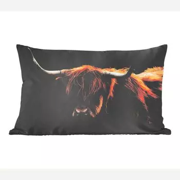 MuchoWow Хайлендский скот - портрет шотландского горца на черном фоне - 50х30 см - чехлы на диванные подушки - без наполнителя