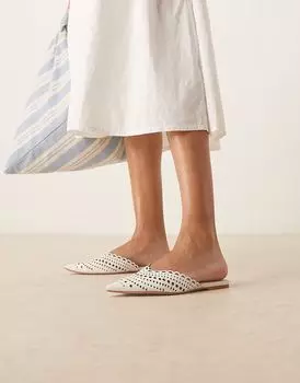 Мюли ASOS DESIGN Labyrinth с острым носком и вырезом белого цвета