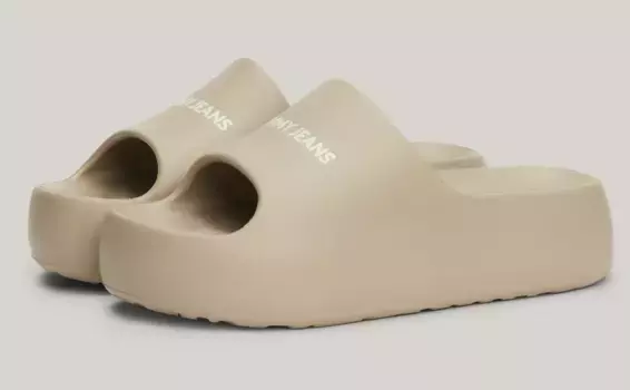 Мюли Tommy Jeans "TJW CHUNKY FLATFORM SLIDE", платформа, летняя обувь, тапочки с контрастной надписью-логотипом, серый