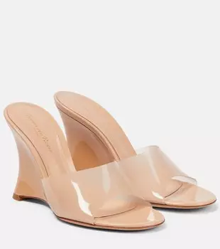 Мюли Vernice на танкетке из ПВХ Gianvito Rossi, бежевый