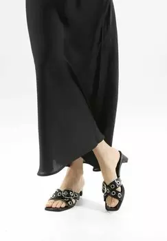 Мюли WITH BUCKLE Bershka, черный