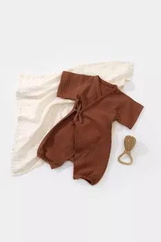 Муслиновый двубортный комбинезон с короткими рукавами BabyCosy Organic Wear, плитка