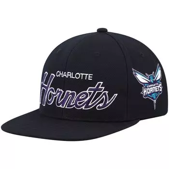Мужская черная кепка Mitchell & Ness Charlotte Hornets из твердой древесины Classics Script 2.0 Snapback