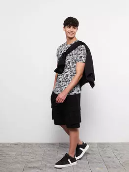 Мужская футболка из чесаного хлопка с круглым вырезом и короткими рукавами с принтом миньонов LCW Casual