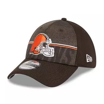 Мужская кепка New Era Brown Cleveland Browns 2023 NFL Training Camp 39THIRTY Flex Fit Hat