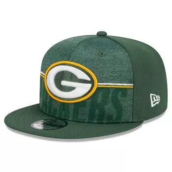 Мужская кепка Snapback New Era Green Green Bay Packers 2023, тренировочный лагерь НФЛ 9FIFTY