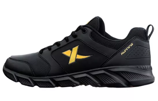 Мужская обувь Lifestyle с низким верхом, черного/золотистого цвета Xtep