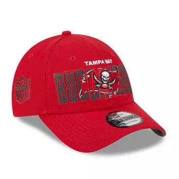 Мужская регулируемая кепка New Era Red Tampa Bay Buccaneers 2023 NFL Draft 9FORTY