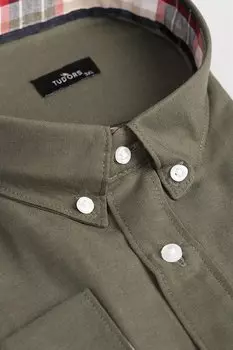 Мужская рубашка из оксфордского поплина с длинным рукавом и украшенным воротником на пуговицах большого размера TUDORS, хаки