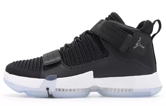 Мужские баскетбольные кроссовки Jordan TEAM