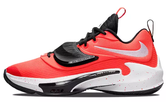 Мужские баскетбольные кроссовки Nike Freak 3