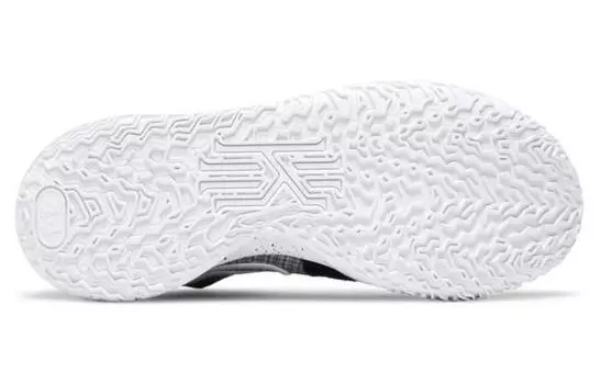 Мужские баскетбольные кроссовки Nike Kyrie Low 4