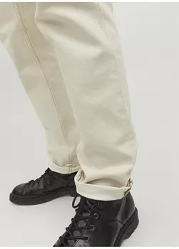 Мужские джинсовые брюки цвета экрю Jack & Jones