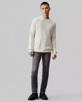 Мужские джинсы узкого кроя и заниженной посадки Calvin Klein Jeans, серый