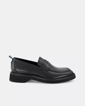 Мужские кожаные мокасины с мягкой глянцевой отделкой и деталями-маской Lottusse, черный