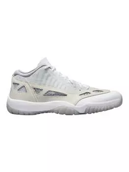 Мужские кроссовки 11 Retro Low Ie в цвете Light Orewood Brown/Nairy Grey/White/Cement Jordan