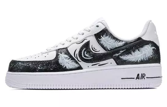 Мужские кроссовки для скейтбординга Nike Air Force 1, Black and white feathers