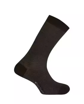 Мужские шерстяные носки с узором «елочка» коричневого цвета Punto Blanco