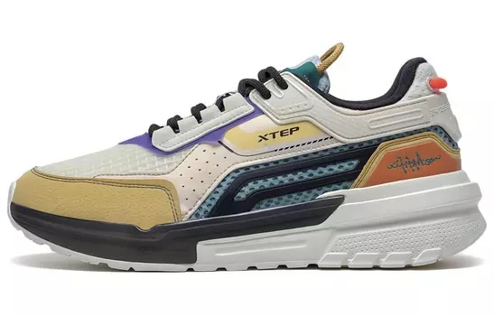 Мужские туфли Light-year 2.0 Lifestyle с низким верхом, чайно-белый / урожайный золотой / черный Xtep