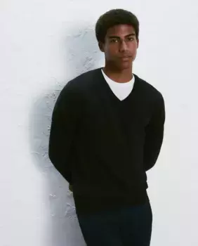 Мужской свитер с V-образным вырезом Easy Wear, черный