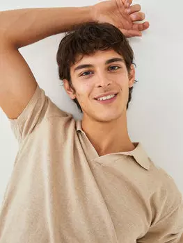 Мужской трикотажный свитер с коротким рукавом и воротником-поло Xside