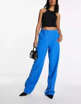 NA-KD x Maddy Nigmatullin – элегантные брюки прямого кроя синего цвета, комбинированная модель