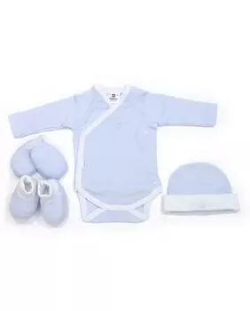 На мальчика впервые наденут однотонный светло-комплект из 4 предметов Cambrass, светло-синий