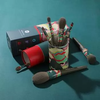 Набор Eigshow Beauty из 7 кистей для макияжа Greener