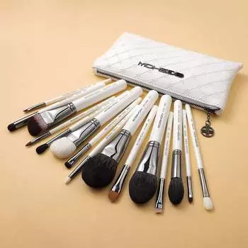 Набор из 15 классических кистей Light Gun, черный Eigshow, Eigshow Beauty