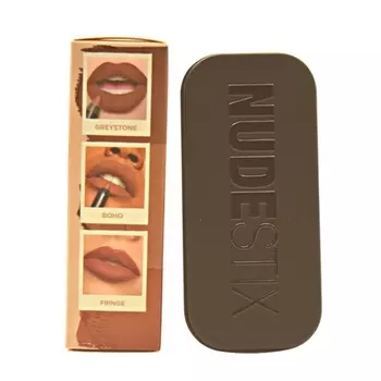 Набор из 3 предметов Nudestix Mini 90's Nude Lips: магнитная матовая помада для губ в оттенках серого и бохо, а также матовая помада для губ Intense Matte Lip + карандаш для щек в цвете бахрома