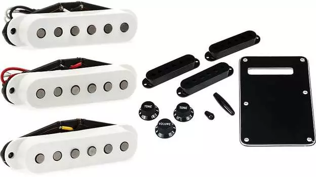 Набор из 3 звукоснимателей Fender Tex-Mex Stratocaster в комплекте с комплектом аксессуаров Fender Stratocaster — черный 0991363000=1 0992131000=1