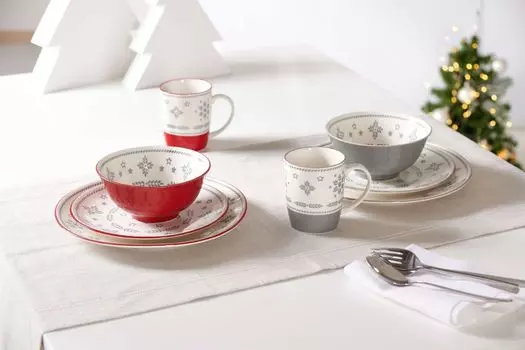 Набор обеденных тарелок 26,5 см, 4 шт. Holly red Ritzenhoff & Breker