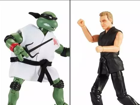 Набор Teenage Mutant Ninja Turtles x Cobra Kai Raphael vs. John Kreese Two-Pack PLAYMATES