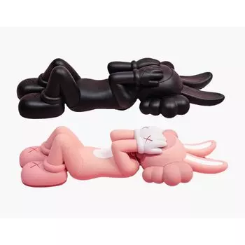 Набор виниловых фигурок Kaws Holiday Indonesia Figure Set Of 2, черный/розовый