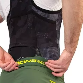 Нагрудник SingleTrack мужской Endura, черный