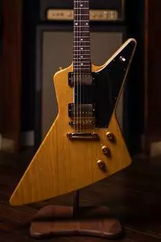 Накладка Gibson Custom Shop 1958 Korina Explorer, черная, черная Custom Shop 1958 Korina Explorer Black Pickguard