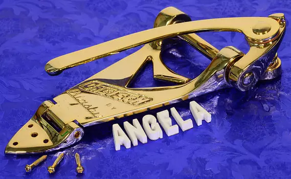 Наконечник вибрато Gretsch Bigsby B3G Gold, 0060136100 Gretsch Bigsby B3G Gold Vibrato Tailpiece