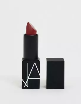 NARS – Атласная губная помада – Dressed To Kill