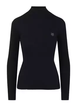 Нашивка на голову жирной лисы водолазка в тонкую рубчику Maison Kitsune, черный