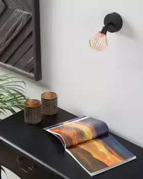 Настенный светильник Beliani, черный