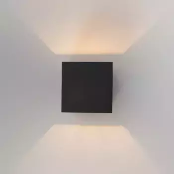 Настенный светильник QAZQA, черный