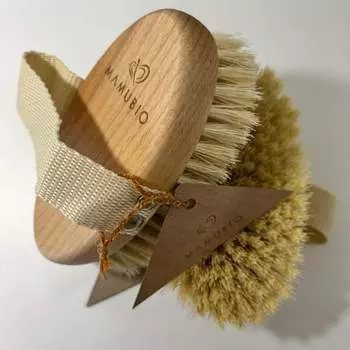 Натуральная щетка для сухого массажа Mamubio
