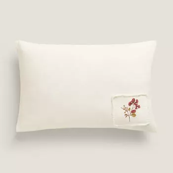 Наволочка декоративная Zara Home With Floral Embroidery, светло-бежевый