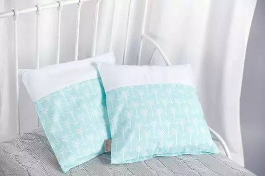 Наволочка KraftKids белые стрелки на мяте