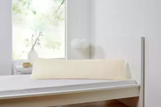 Наволочка Primera "Боковая подушка для сна", (1 шт.), из мягкого тонкого трикотажа 40х140 см, цвет ecru