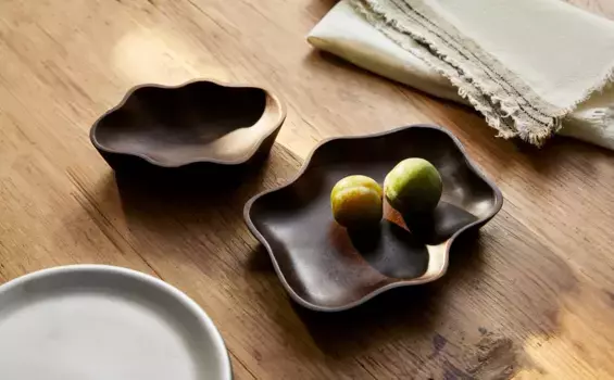 Небольшой поднос для манго неправильной формы Zara Home, коричневый